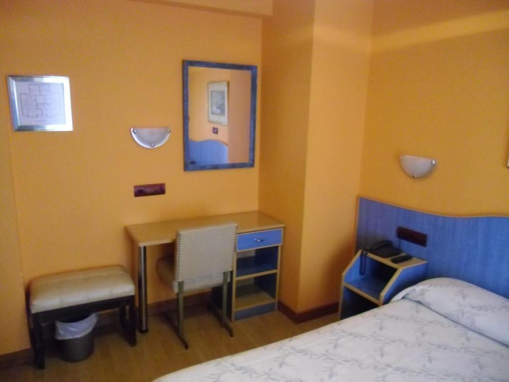 Hostal Don Suero レオン 部屋 写真